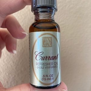 Aromatique Currant lot of potpourri refresher oils 0.5 Oz lot 20